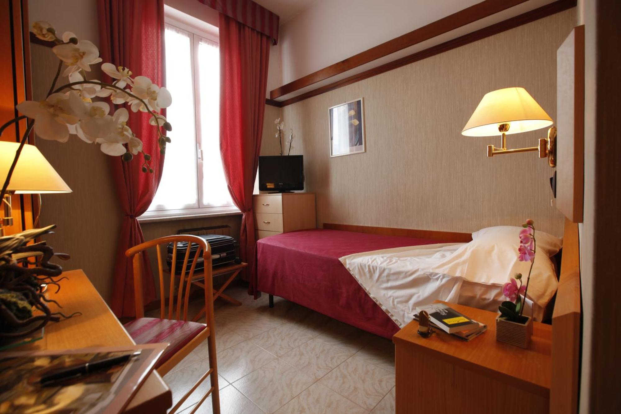 קיאברי Hotel Monte Rosa חדר תמונה